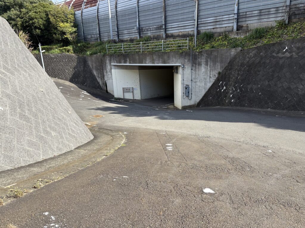 鶴巻温泉駅までの道１