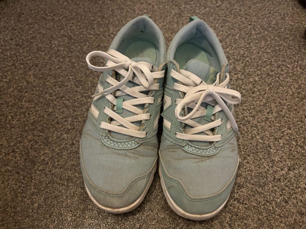 ニューバランスWL315の写真